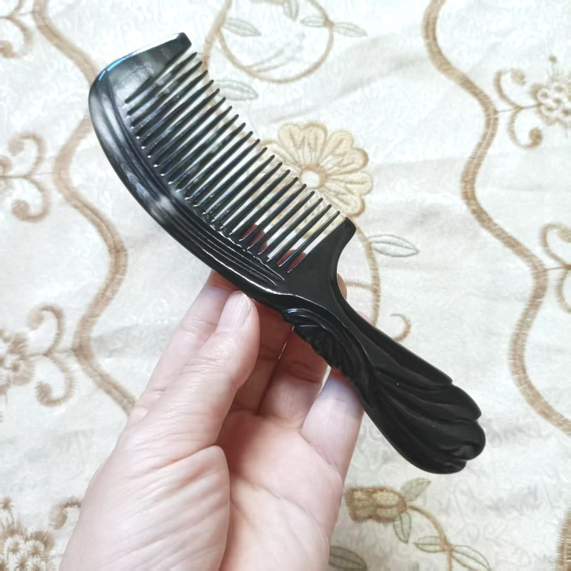 2006年超老店中号带把手工雕花黑牛角梳细齿梳子防静电宜自用送礼