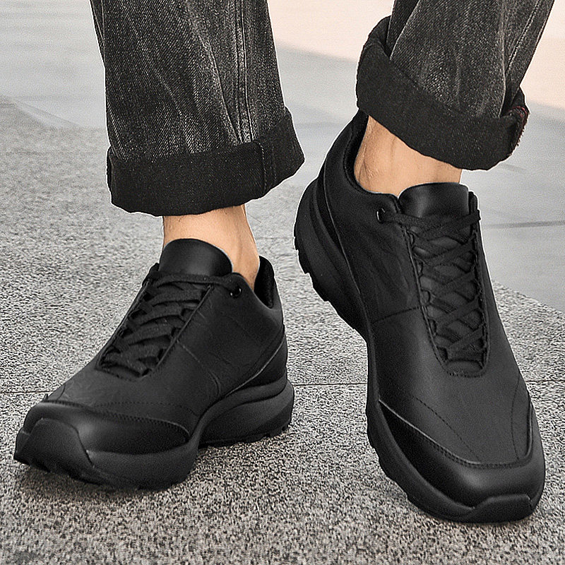 2025秋冬简约纯色轻便跑步鞋厚底老爹鞋潮男户外软底运动登山鞋子