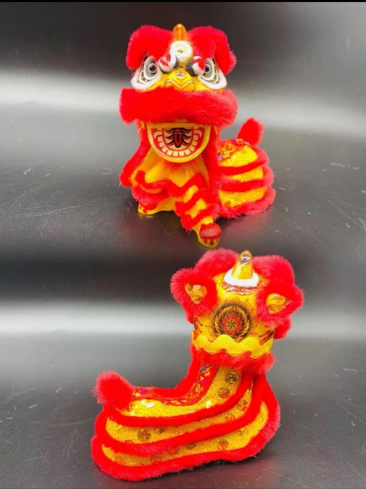 摇头醒狮摆件汽车中控台装饰品