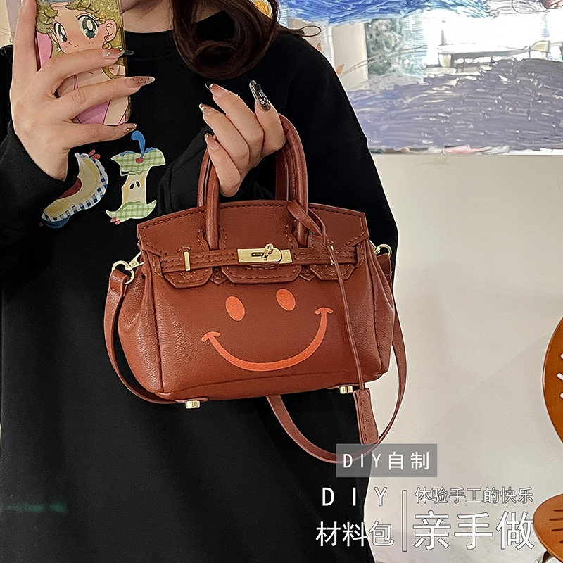 经典大牌手提笑脸包英伦风百搭复古diy手工编织包自制材料礼物潮