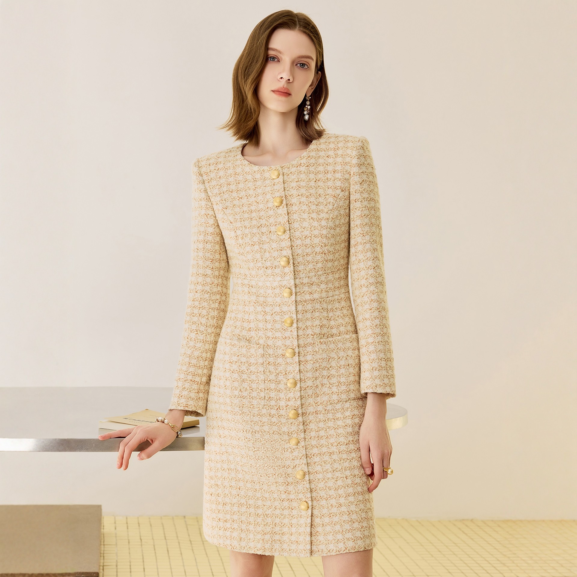 艾尚臣羊毛小香风连衣裙女粗花呢中长款名媛千鸟格法式浅黄色礼服