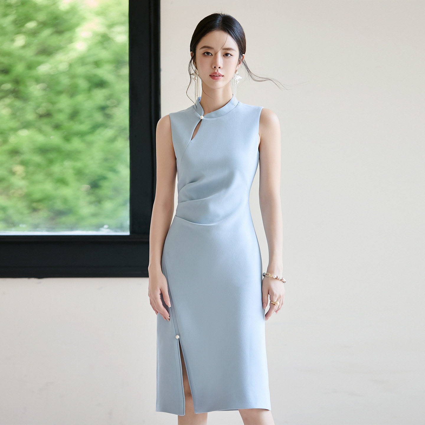 宴会礼服浅蓝色新中式旗袍裙女国风设计感气质无袖连衣裙收腰显瘦