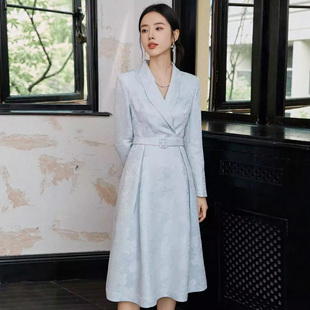 宴会礼服蓝色新中式女职业连衣裙国风浮雕提花艺考播音主持人正装