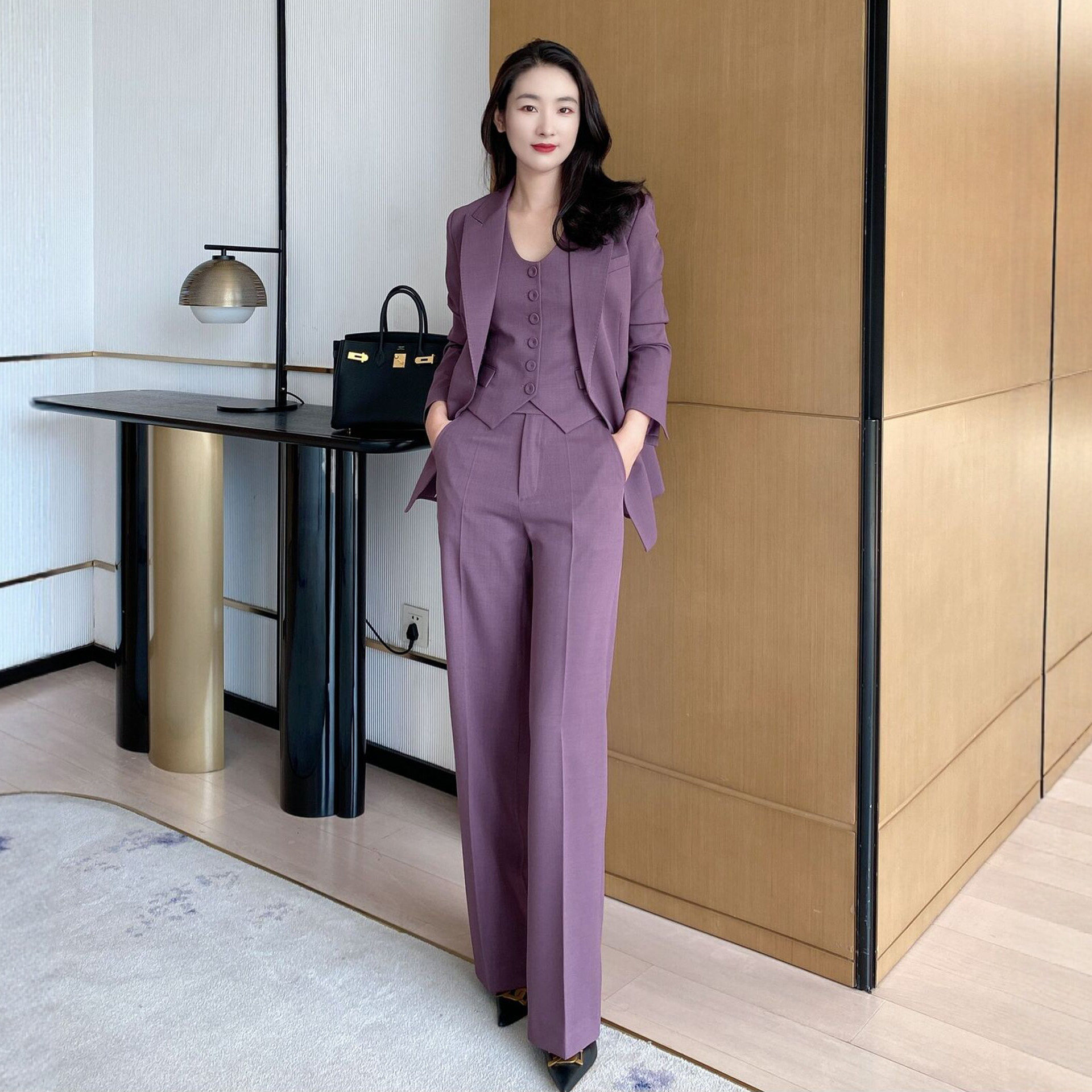 大码紫色高端休闲商务西装套装主持人上镜胖MM三件套轻熟风气质女