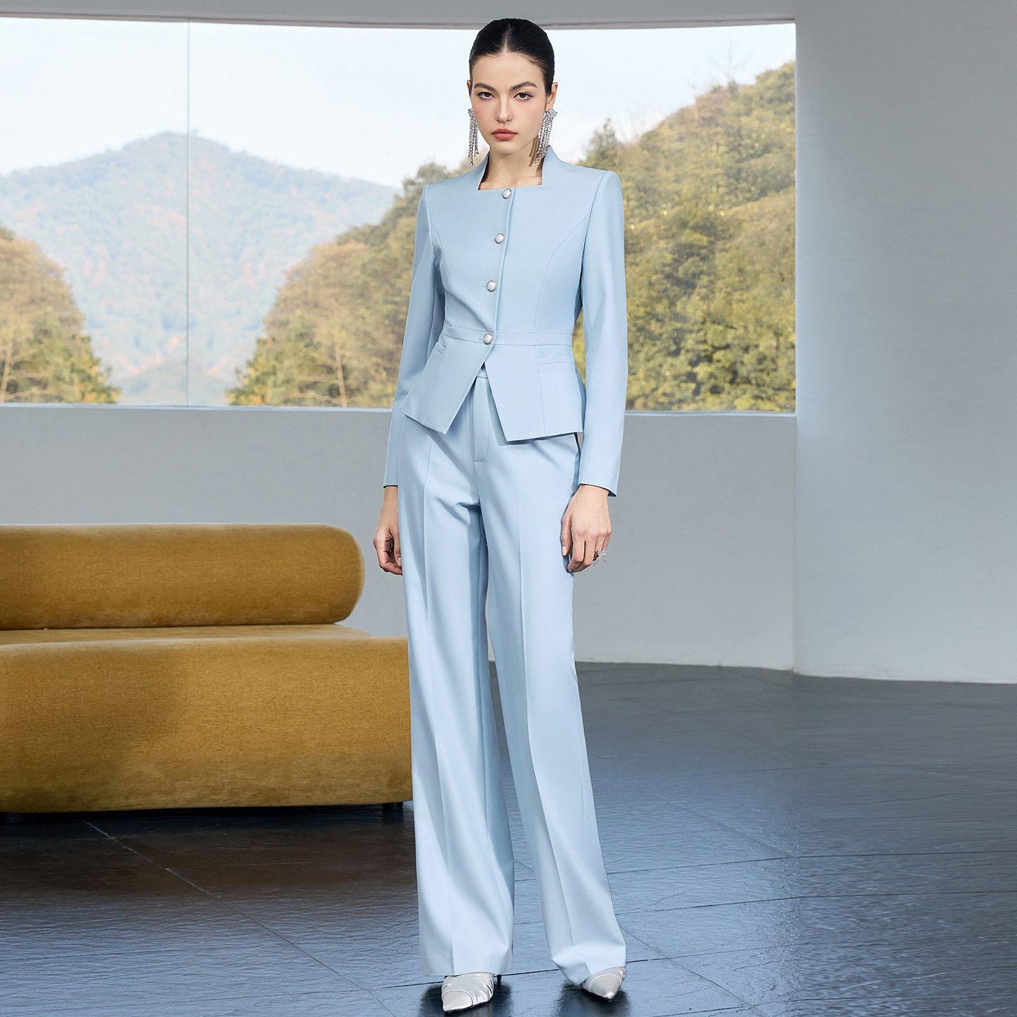 艾尚臣浅蓝色宴会礼服职业套装女2026新款西装两件套高端商务正装