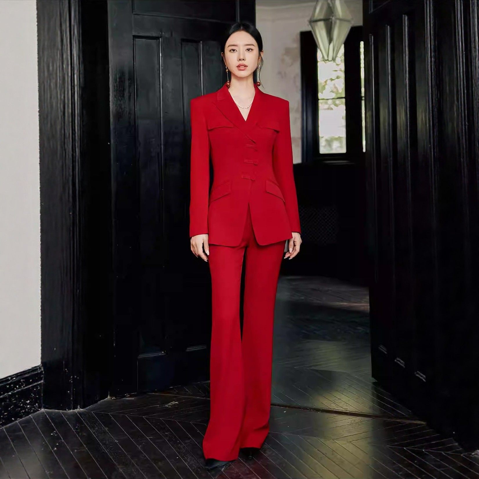 新年过年红色主持人年会礼服国风西装套装女盘扣新中式东方美西服,女装/女士精品,时尚套装,淘宝优惠券,粉丝福利购,淘宝优惠卷