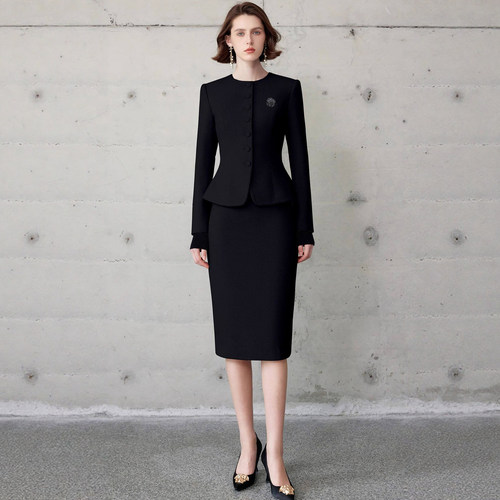 黑色高级感套装礼服女端庄大气