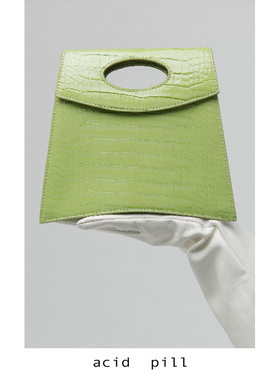 爱喜acid pill｜百搭鳄鱼纹头层牛皮单肩包手拿包迷你包可拆肩带