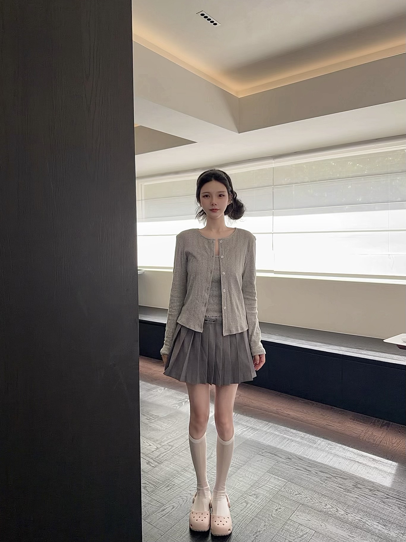 Specialqiuqiu新款内搭背心时尚气质开衫小外套长袖两件套装女