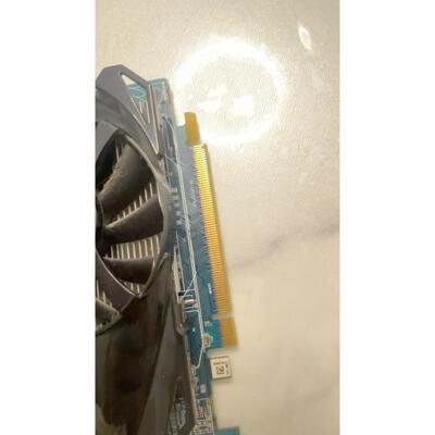 议价蓝宝石显卡hd6670 1g成色如图 包好包邮