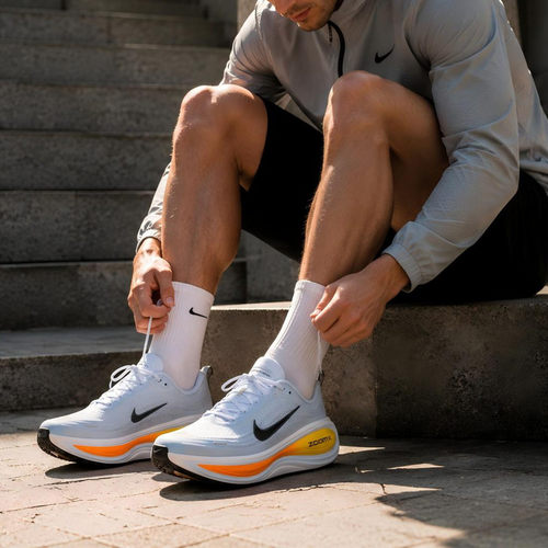 Nike/耐克Vomero Plus男子防滑舒适百搭低帮休闲跑步鞋HV8150-404