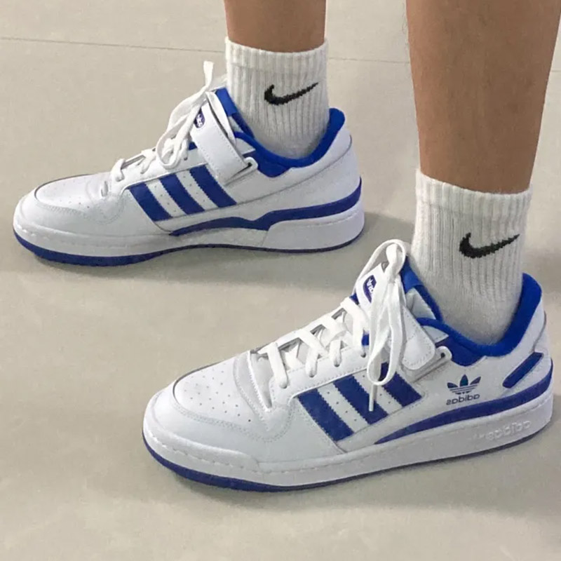 adidas阿迪达斯三叶草FORUM男子84经典魔术贴防滑休闲板鞋FY7756