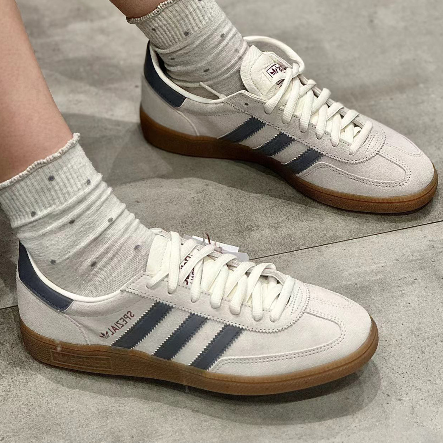 adidas阿迪达斯Handball Spezial男女低帮舒适耐磨休闲板鞋HQ5130