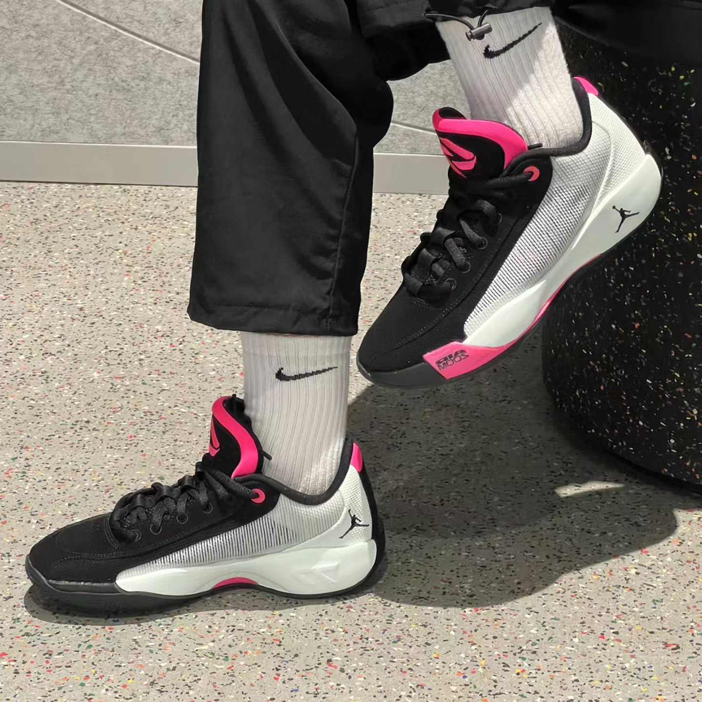 Nike耐克Jordan LUKA.77PF男子防滑耐磨低帮气垫篮球鞋HF0819-001