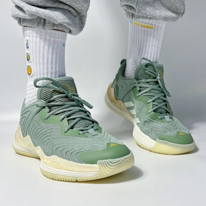 adidas阿迪达斯SON OF CHI 男子低帮罗斯3.0减震透气篮球鞋IE9234