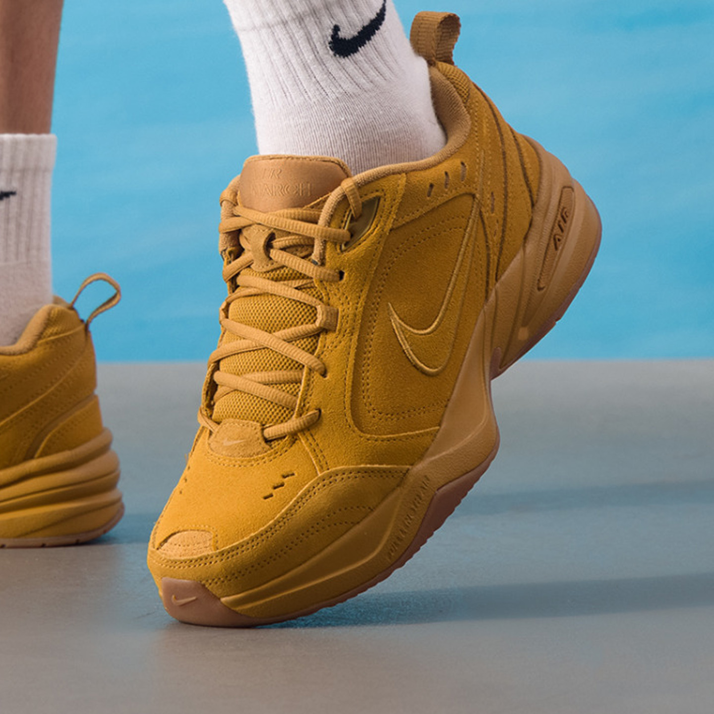 Nike耐克低帮系带休闲鞋