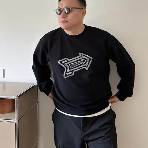 大依无忧箭头宽松大码套头卫衣