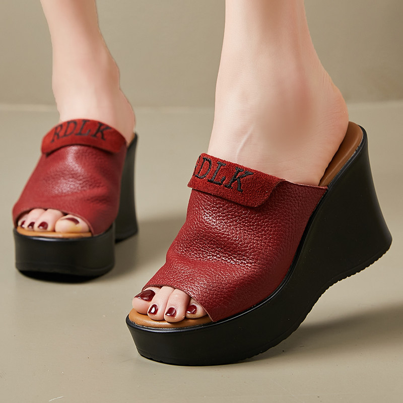 复古真皮松糕厚底凉拖鞋女2025夏季新款坡跟一字拖民族风妈妈鞋子