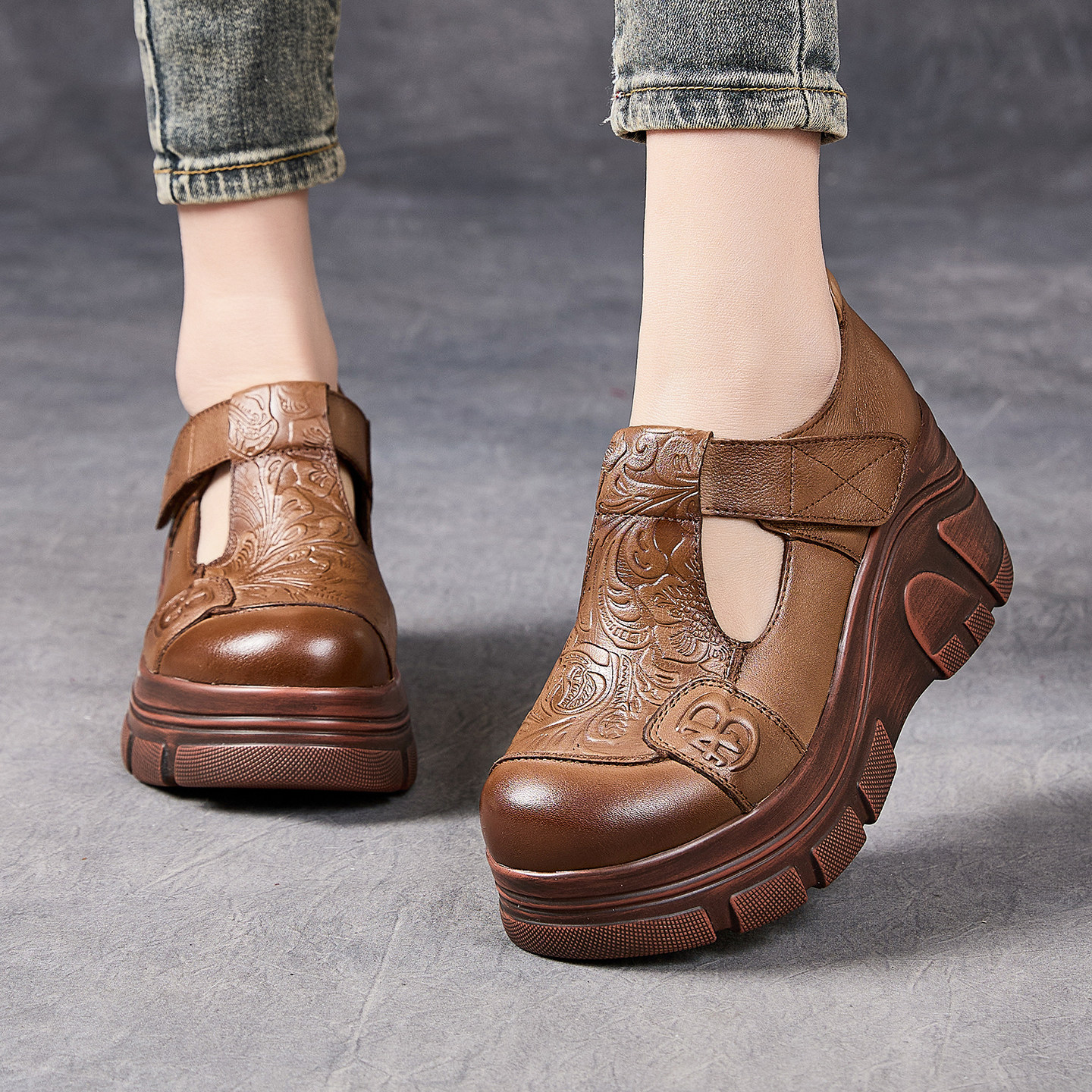 复古真皮厚底单靴女2026春新款坡跟女鞋原创手工压花英伦风小皮鞋,女鞋,浅口单鞋,淘宝优惠券,粉丝福利购,淘宝优惠卷