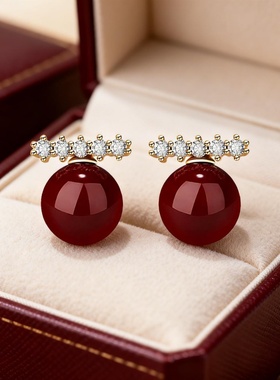 红色耳钉精致小巧漂亮独特耳环2026新款爆款高级感新年耳饰穿搭款