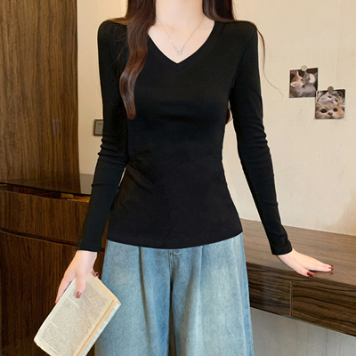 黑色V领中长款打底衫女内搭2025新款冬季遮屁股加绒保暖长袖上衣