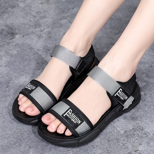 夏季沙滩鞋厚底防滑妈妈运动凉鞋软底轻便休闲中年平底大码女凉鞋