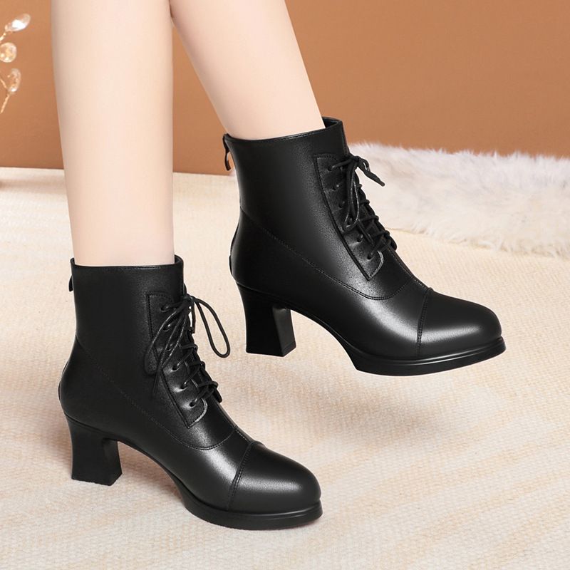 简约高级秋冬皮鞋女靴子马丁靴女春秋单靴高跟短靴中年妈妈鞋