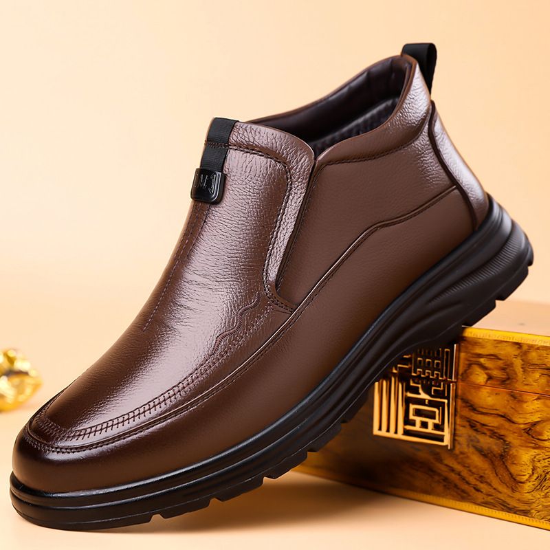 时尚真皮套脚棉鞋冬季款男士保暖休闲高帮防滑中老爸爸雪地靴