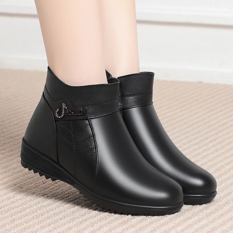 舒适棉鞋女冬季新款软底暖加厚防滑中老年人妈妈鞋女时装短靴