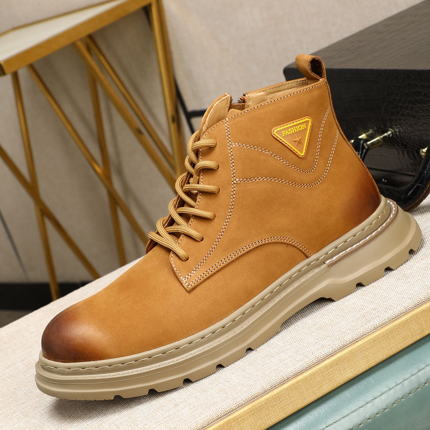 复古高帮男鞋2025秋冬新款马丁靴户外工装风格百搭休闲鞋耐磨厚底