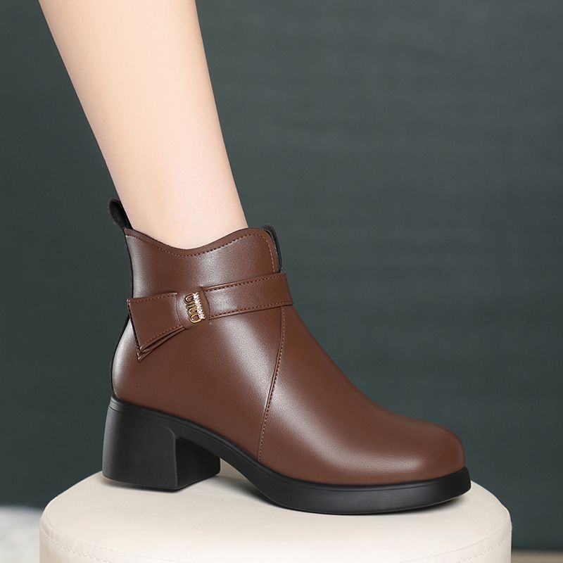 简约高级秋冬妈妈鞋棉鞋保暖皮鞋短筒靴子粗跟女鞋中老年短靴