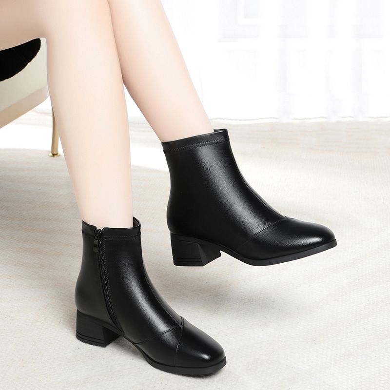 秋冬季中跟短靴女二棉鞋马丁靴粗跟方头靴子薄绒春秋黑色皮鞋