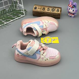 1-3-5岁男童板鞋皮面防水亮灯发光女童鞋子春夏款宝宝学步鞋软底