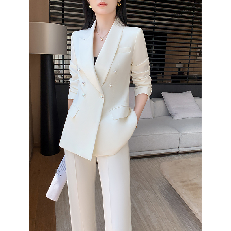 白色西装套装女2025新款气质设计感小众职业高级感阔腿裤休闲西服