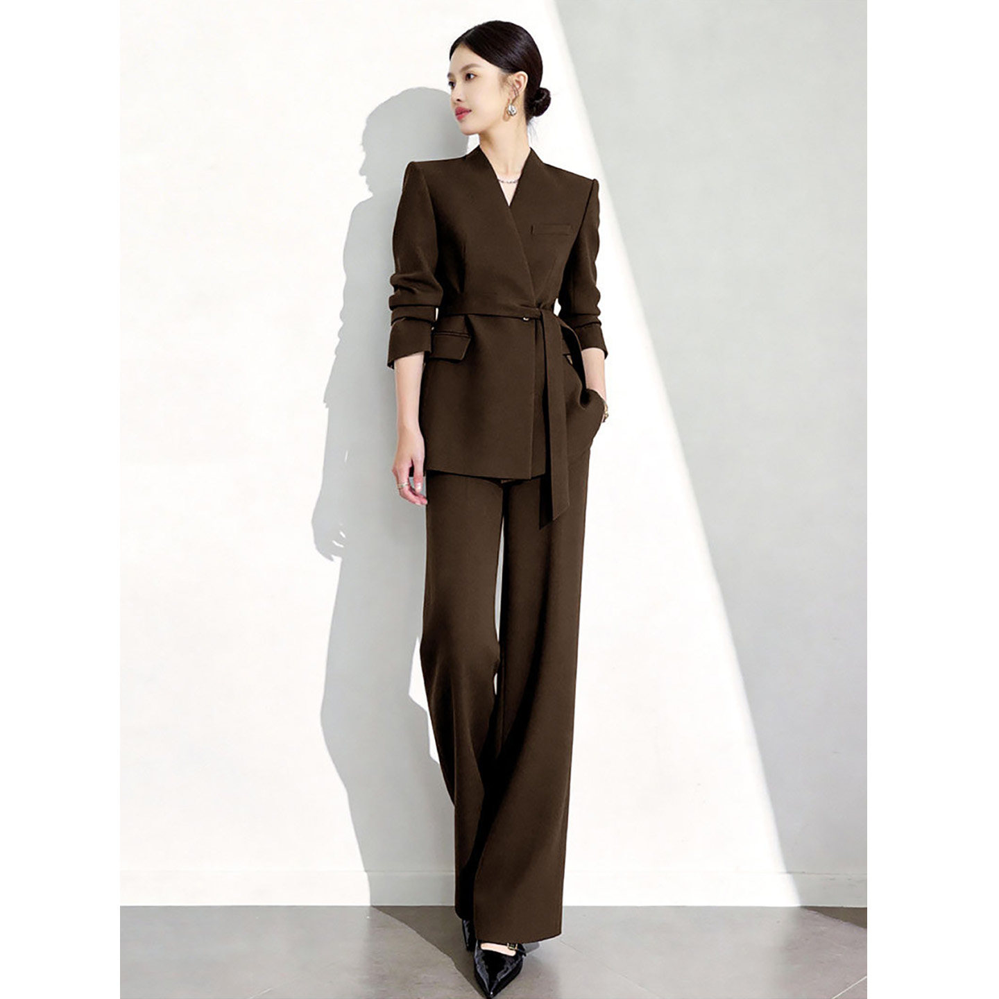 咖色西装套装女高端定制设计感职业正装阔腿裤高级感休闲西服外套