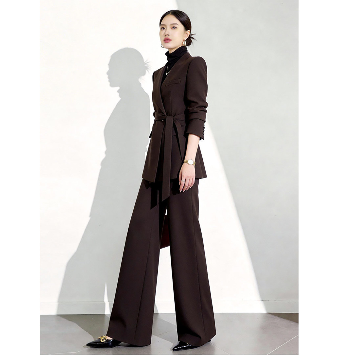 咖色西装套装女高端定制设计感老钱风高级感阔腿裤休闲职业小西服
