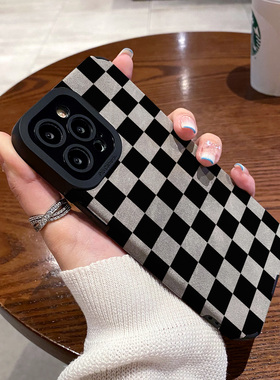 翻毛皮黑色格子适用苹果15 iphone14 13pro 12mini max手机壳iphoneX 11 Xsmax 16plus   XR保护套硅胶壳软女