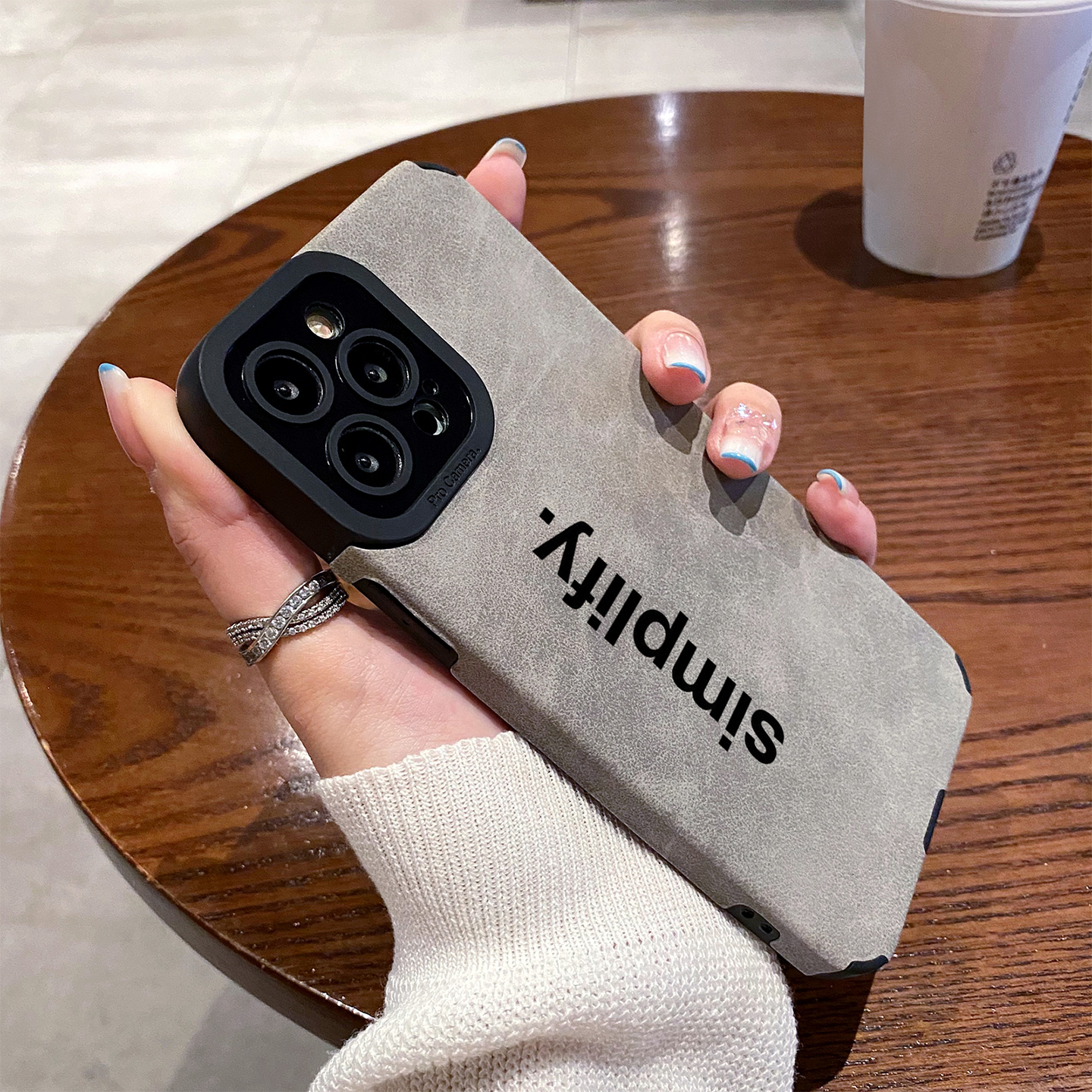 适用小米17 15 14 13 11 10 12青春版14ultra手机壳17promax皮质秋冬新款翻毛皮黑色简化英文防摔高级保护套