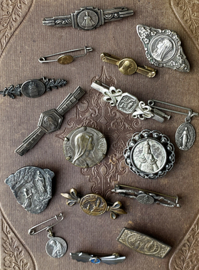 vintage欧洲法国意大利古董Fix包金铜底纯银浮雕古典人物胸针一字