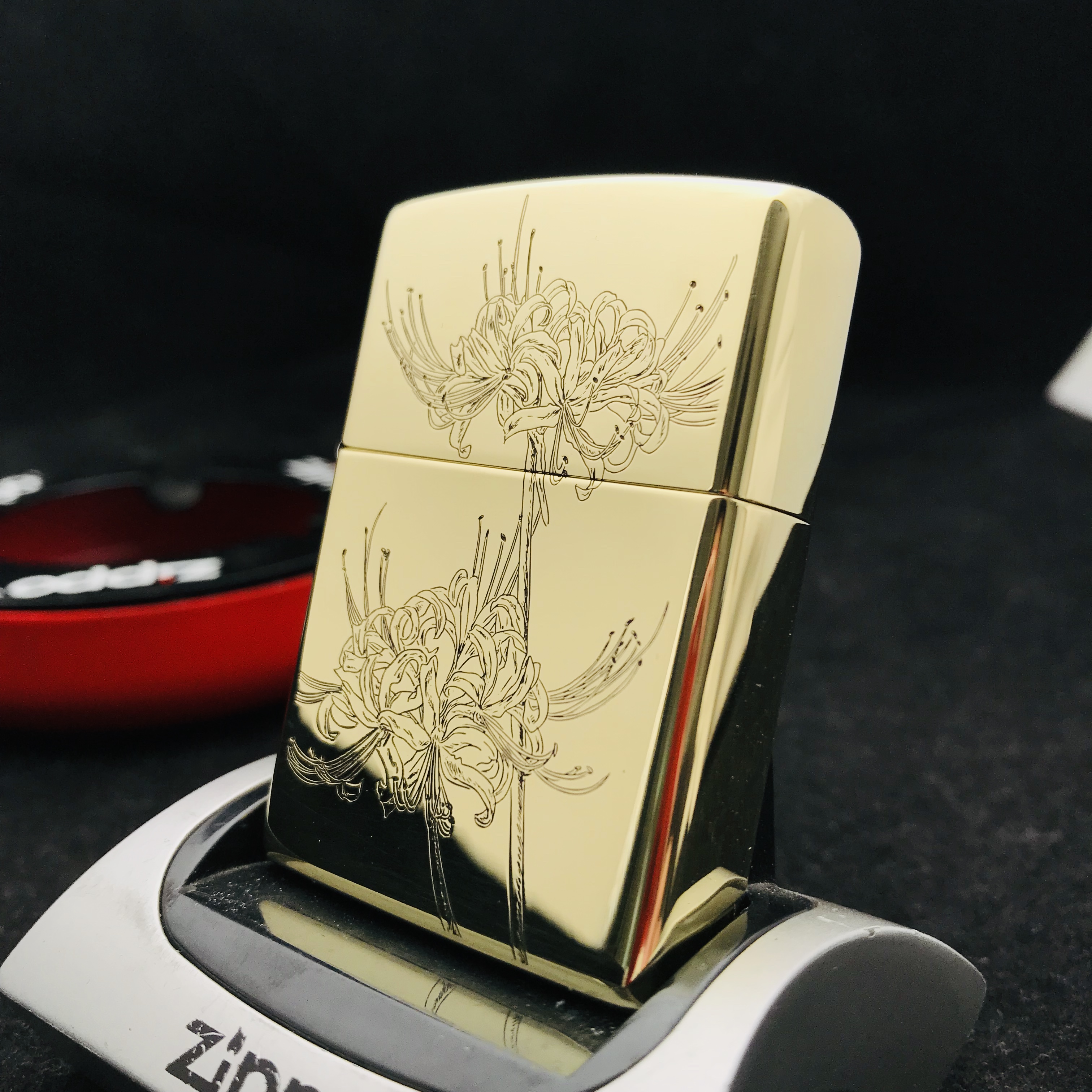 原装进口美国ZIPPO防风煤油打火机 情侣对机 纯铜精雕 相生彼岸花