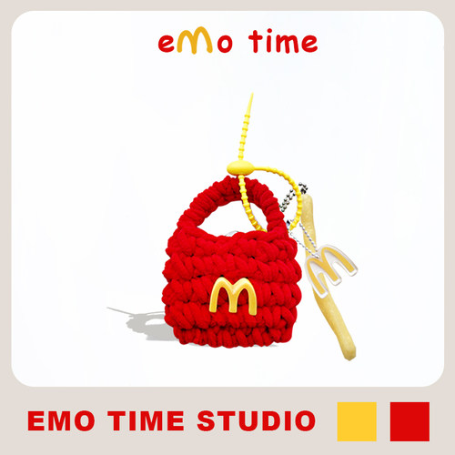 emo麦麦M记通用耳机包钥匙扣情侣挂件包包男女配件百搭配饰礼物