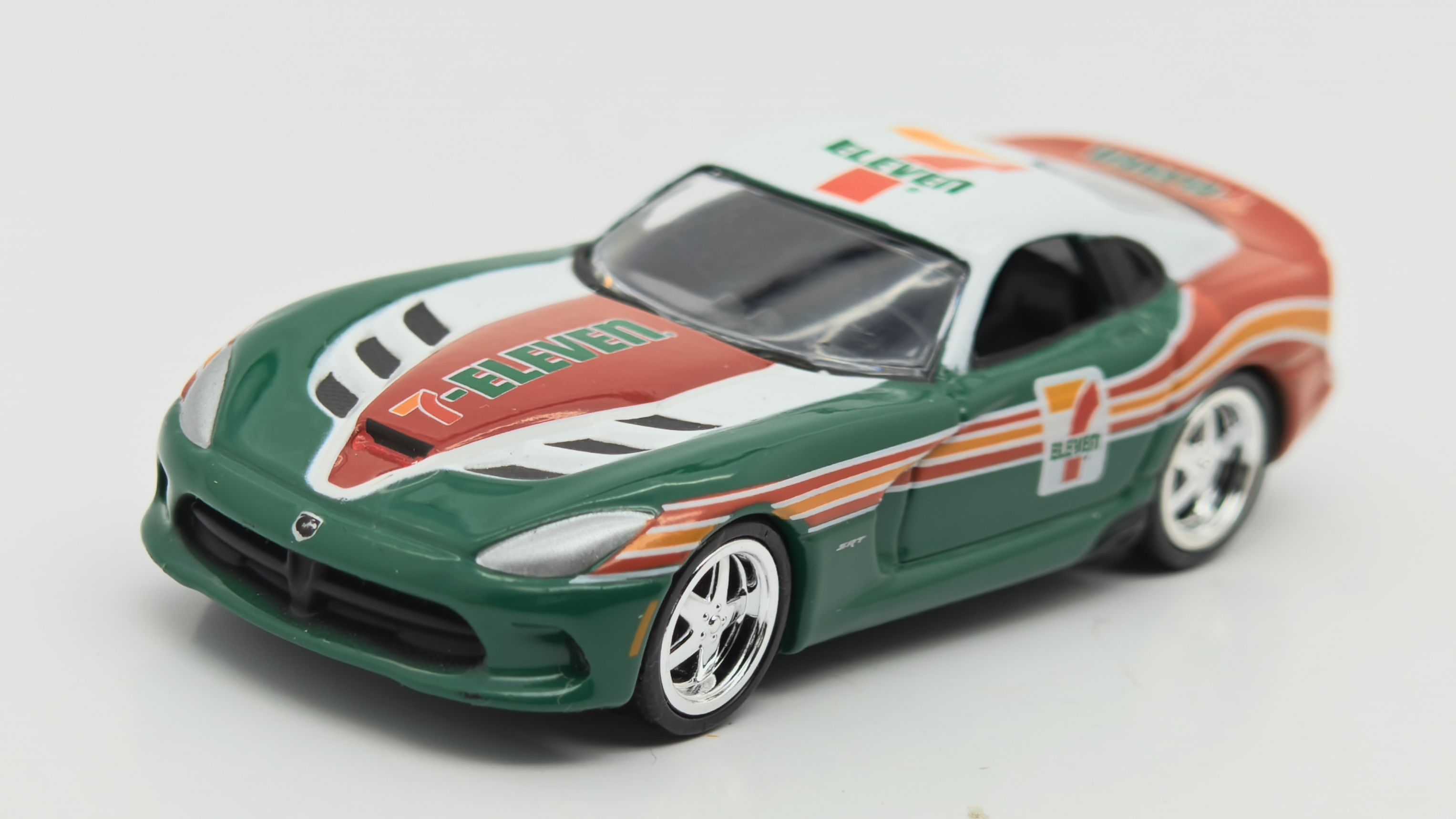 1/64-026 autoworld 2012款道奇蝰蛇/7-11联名款