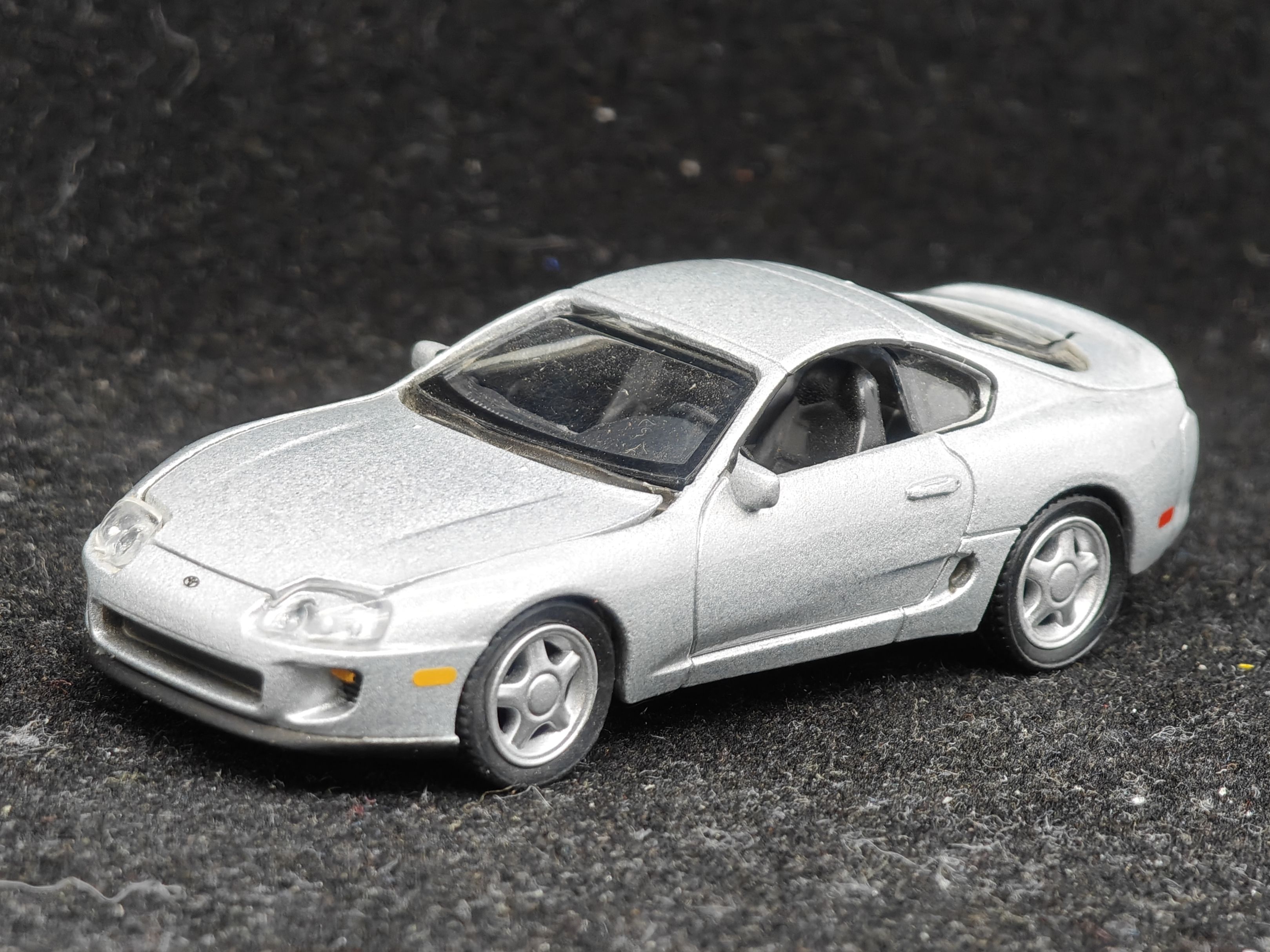 1/64-055 autoworld 1993年款丰田Supra Turbo