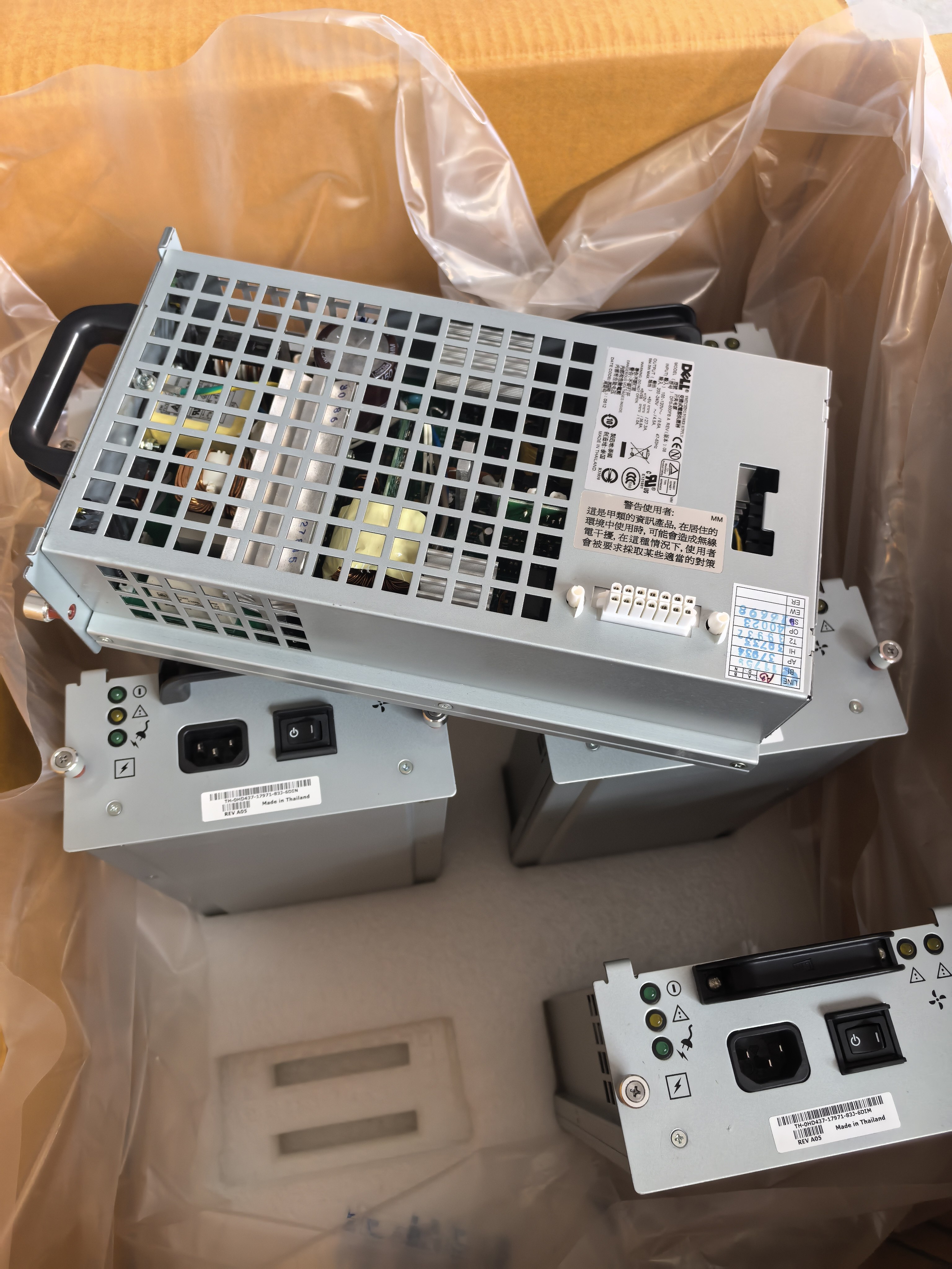 DELL PowerVault电源
