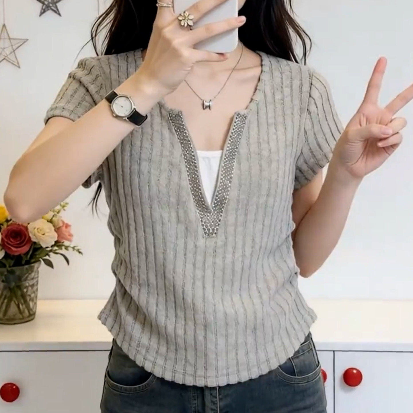 法式假两件V领短袖t恤女灰色条纹镶钻设计感显瘦上衣正肩修身显瘦