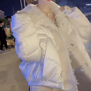 白色大毛领棉服女宽松时尚休闲中长款加厚保暖外套冬季新款棉衣女