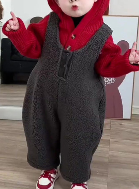 韩版童装2025秋冬季新款灰色毛毛背带连身裤儿童红色连帽毛衣套装