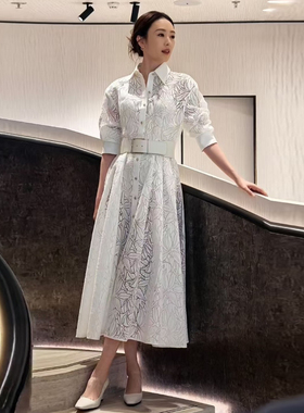 优雅气质镂空刺绣衬衫连衣裙女收腰中长款白色时尚裙