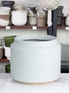 F家浅灰色矮款32CM落地大花盆有孔