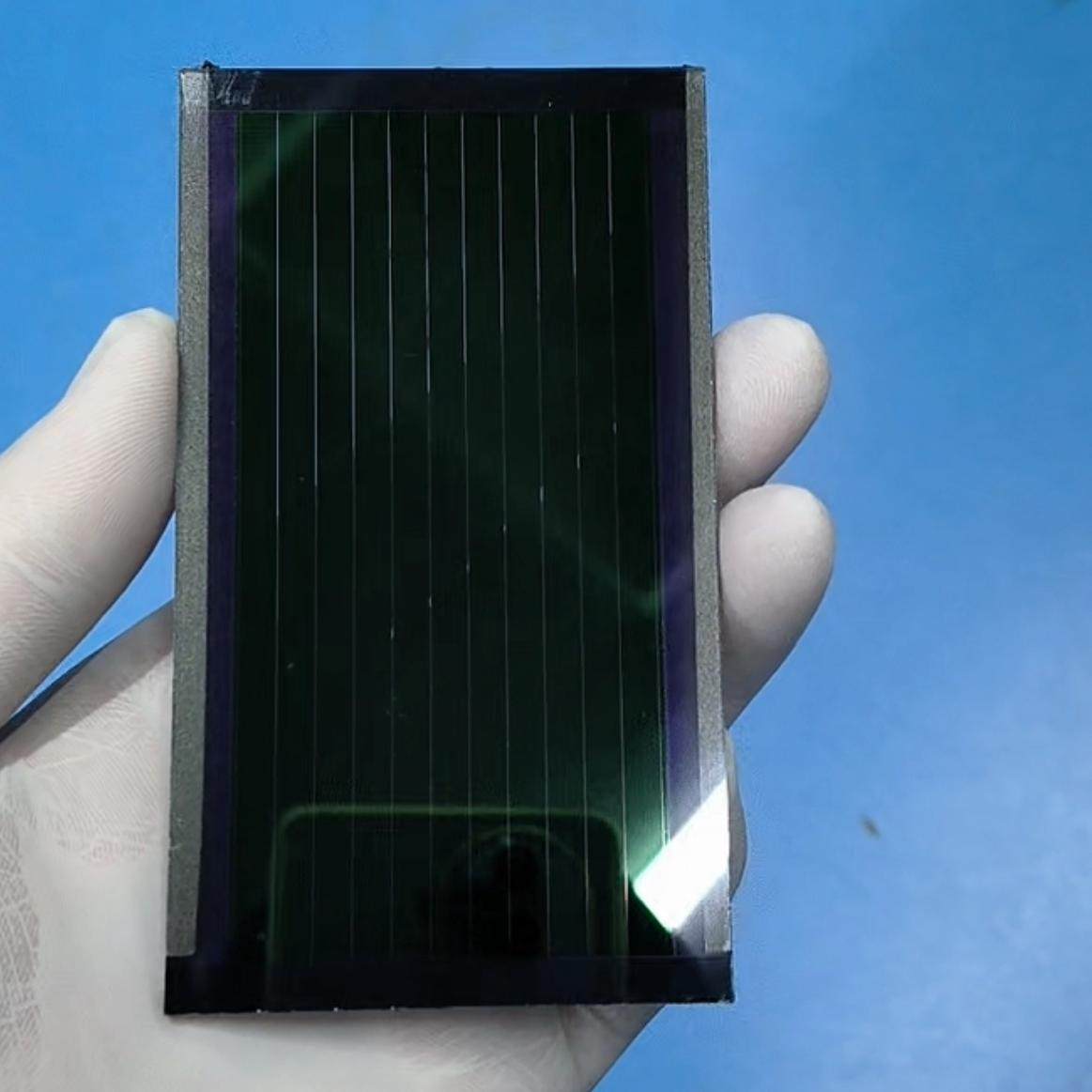 轻久绿电池 基于钙钛矿电池技术 室内能发电